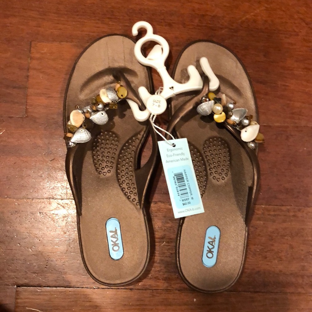 OKA B. flip flops with shells size 7 8 NWT